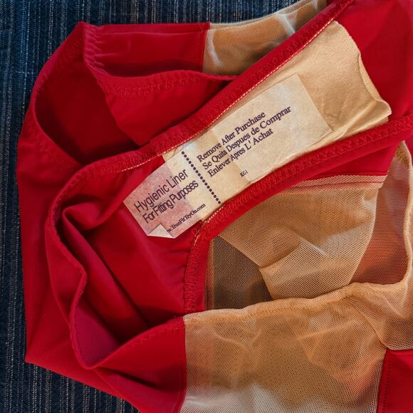 Norma Kamali One piece swimsuit Size XL 10 Snake Mesh Mio Red One Shoulder NWT - Picture 3 of 7